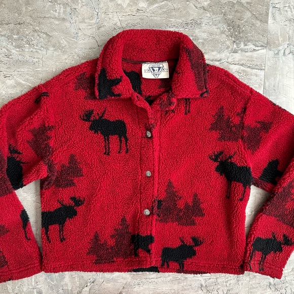 Arctic Image Tops - Arctic Image vintage red buttoned fleece